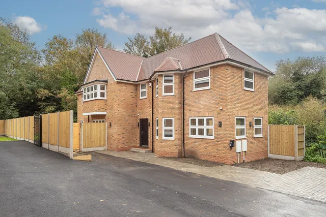 Upton Park, Slough, SL1