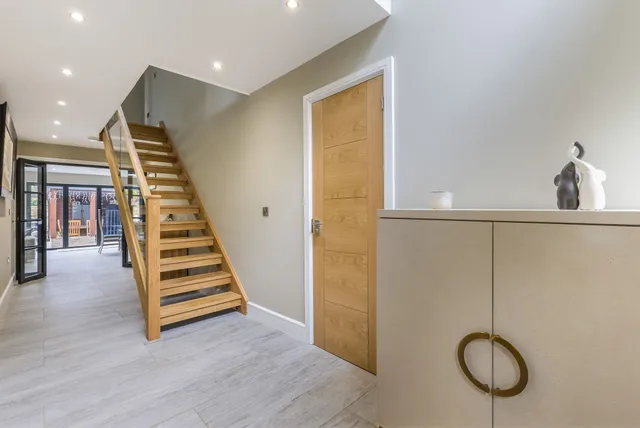 Blackmore Way, Wheathampstead, AL4