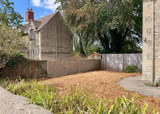 Coates, Cirencester, GL7