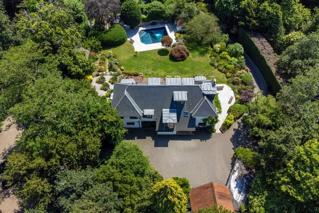 St. Anns Hill Road, Chertsey, KT16