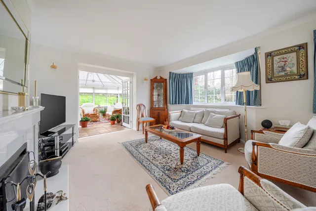 Banbury Road, Moreton Pinkney, NN11