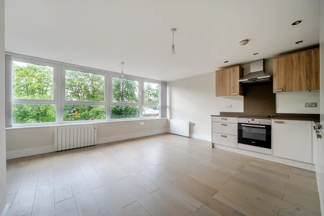 Furlong Road, Bourne End, SL8
