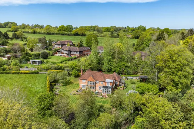 Wellhouse Road, Beech, GU34