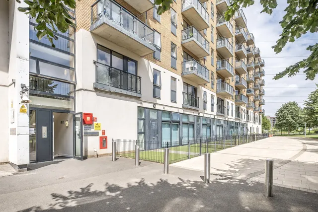 21 Durnsford Road, London, SW19