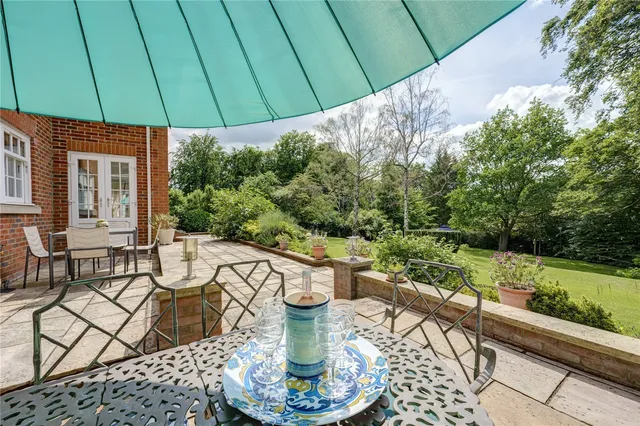 Westfield Road, Beaconsfield, HP9