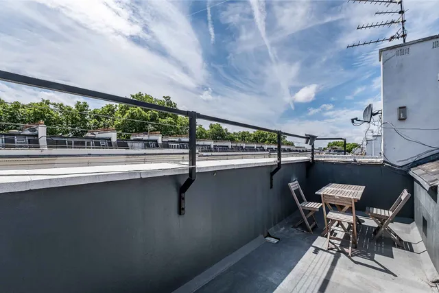 Gloucester Terrace, London, W2