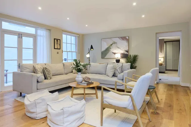 Strathearn Place, London, W2