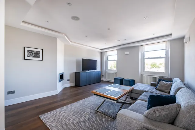 Edge Street, London, W8
