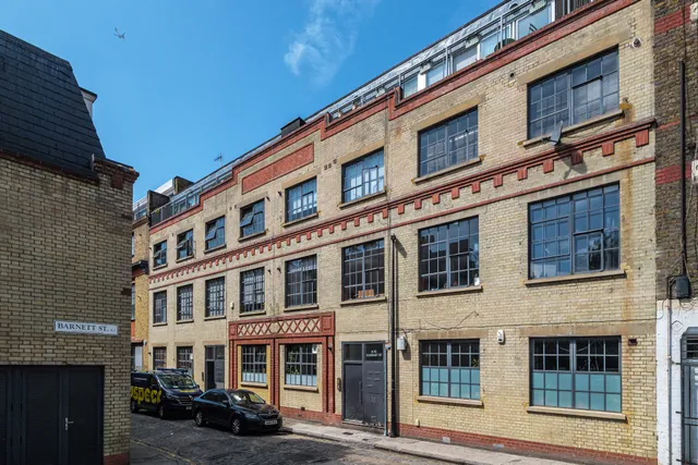 Rampart Street, London, E1