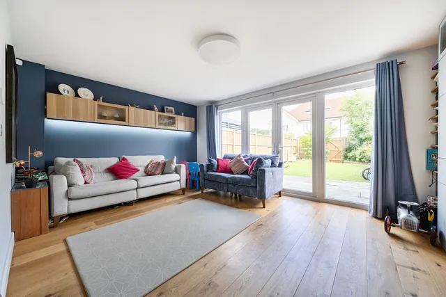 Claremont Road, Redhill, RH1