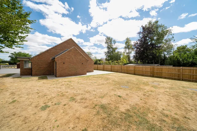 Townend Close, Croughton, NN13