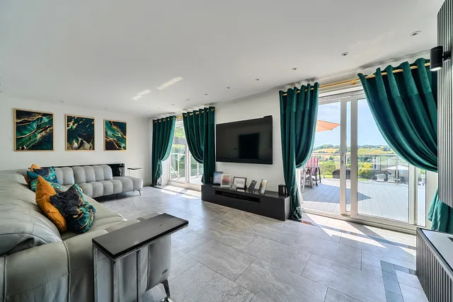 Wellsway, Keynsham, BS31