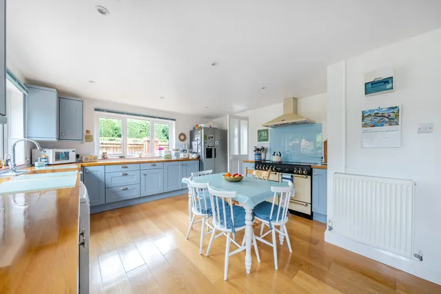 All Hallows Road, Caversham, RG4