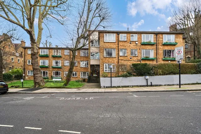 Crescent Road, London, N8