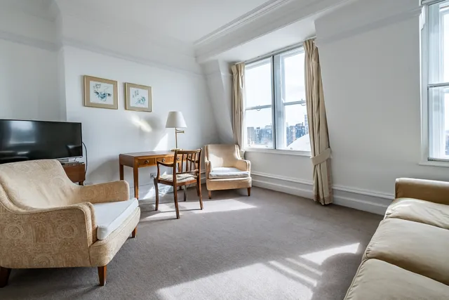 Knightsbridge, London, SW1X