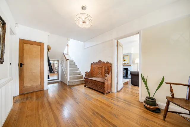 Guildford Road, Horsham, RH12