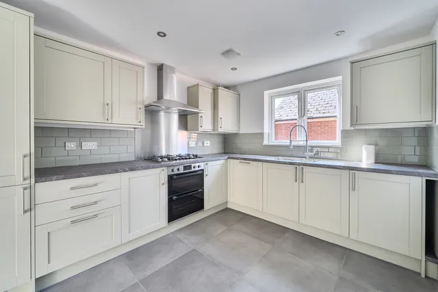 Midnight Court, Cheltenham, GL52