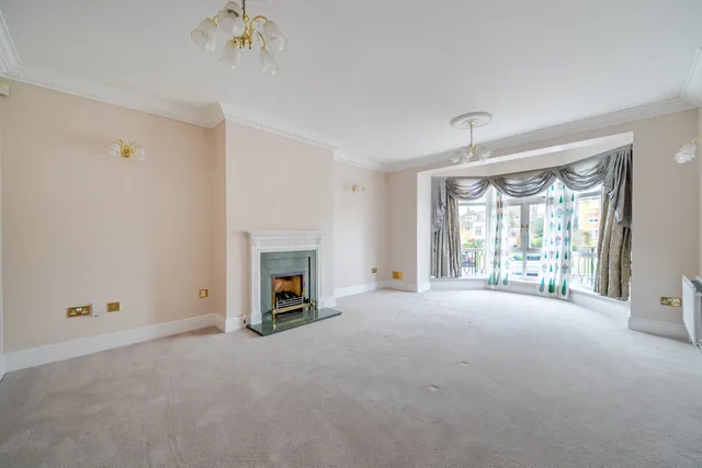 St. Davids Drive, Egham, TW20