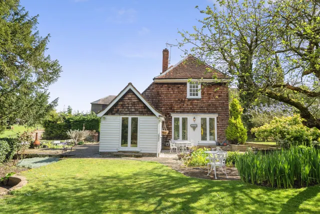 Burtonhole Lane, Mill Hill, NW7