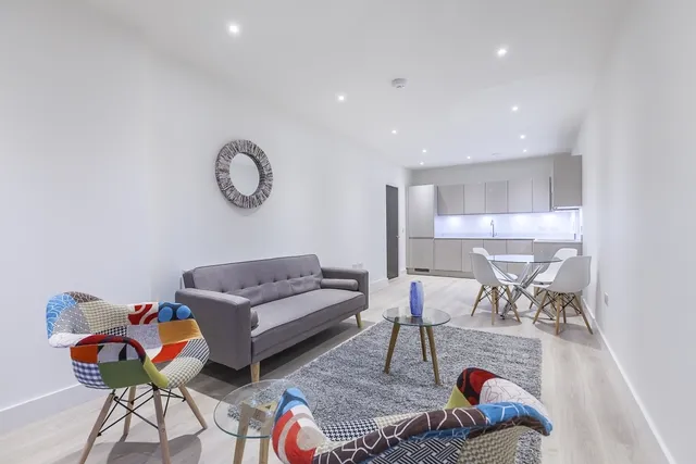 Valencia Close, لندن, E14