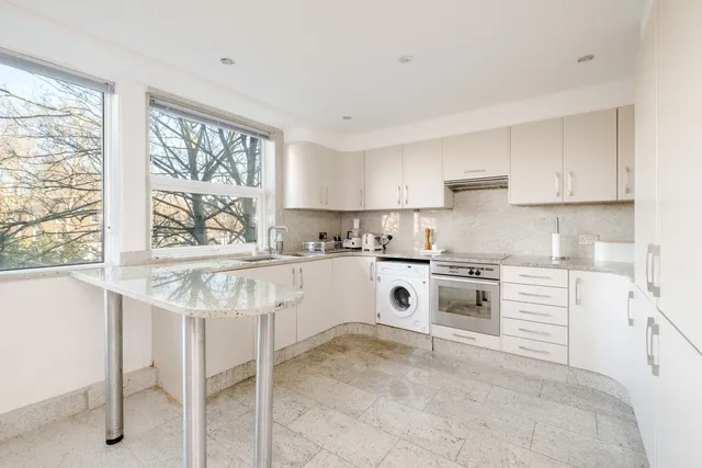 Gloucester Avenue, London, NW1