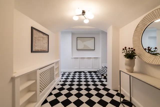 361 Clapham Road, London, SW9