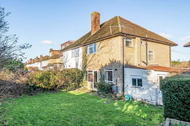 Lyndhurst Avenue, Sunbury-On-Thames, TW16