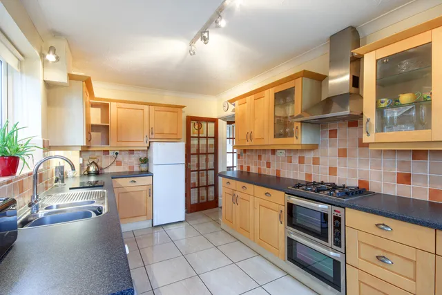 Tonbridge Road, Hildenborough, TN11