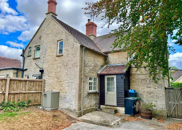 Coates, Cirencester, GL7