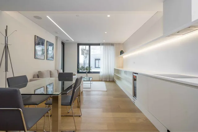 Rathbone Place, London, W1T