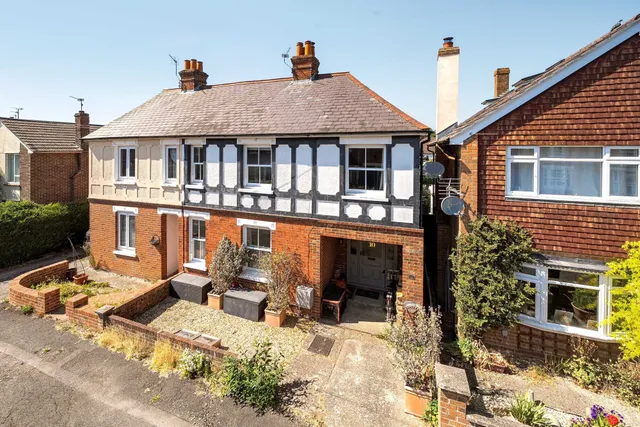 Arthur Road, Newbury, RG14