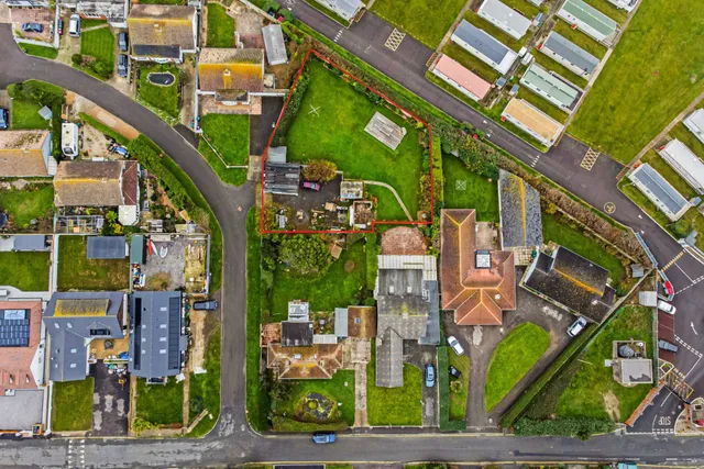 East Bracklesham Drive, Chichester, PO20