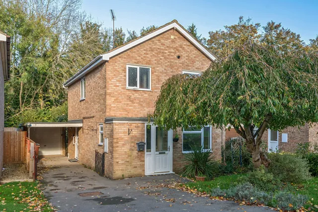 Greenhills Park, Bloxham, OX15