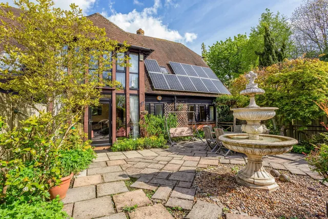 Pound Farm Barns, Chawton, GU34