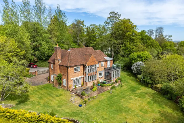 Wellhouse Road, Beech, GU34
