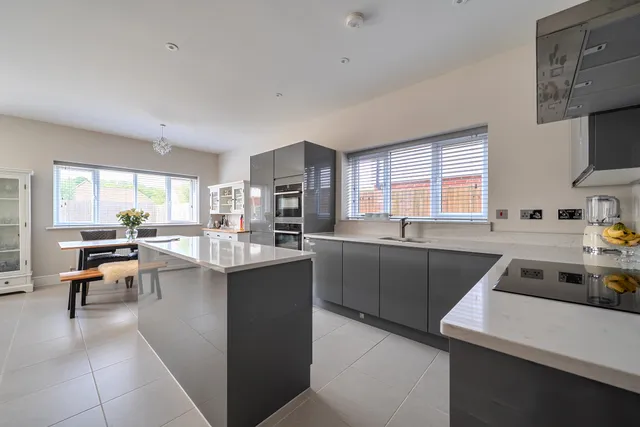 Hoadley Avenue, Burgess Hill, RH15