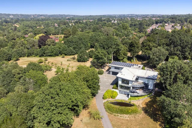 Farnham Lane, Langton Green, TN3