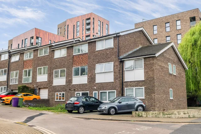 Capstan Square, London, E14