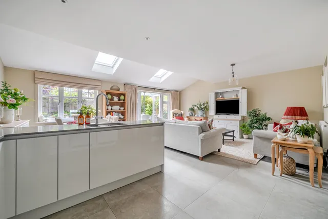 Emerald Avenue, Fleet, GU51