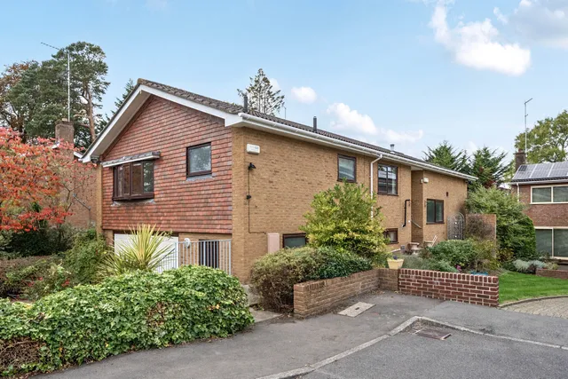 Maryrose Way, Oakleigh Park, N20