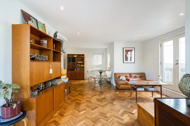 Gloucester Place, Bristol, BS2