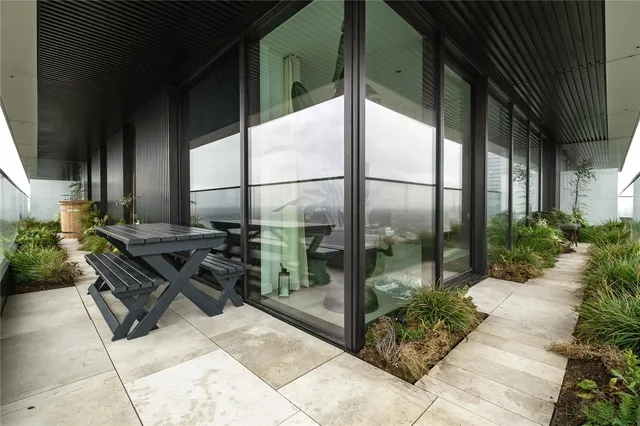 Wards Place, London, E14
