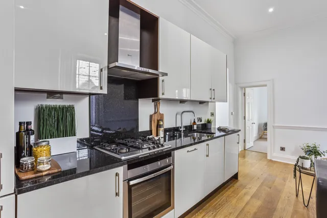 Milsom Place, Bath, BA1