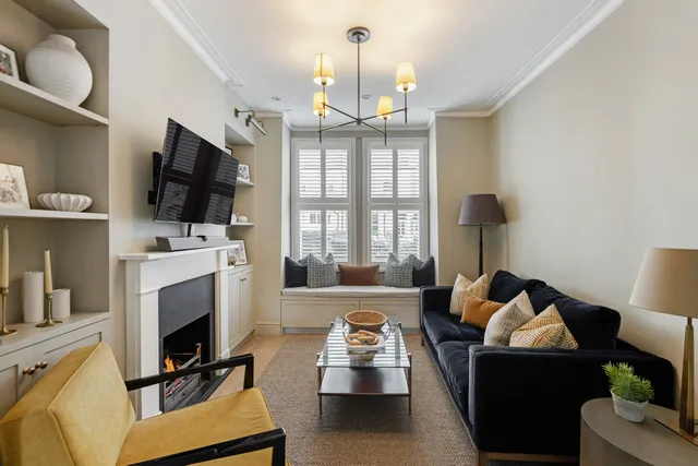Priory Road, London, W4