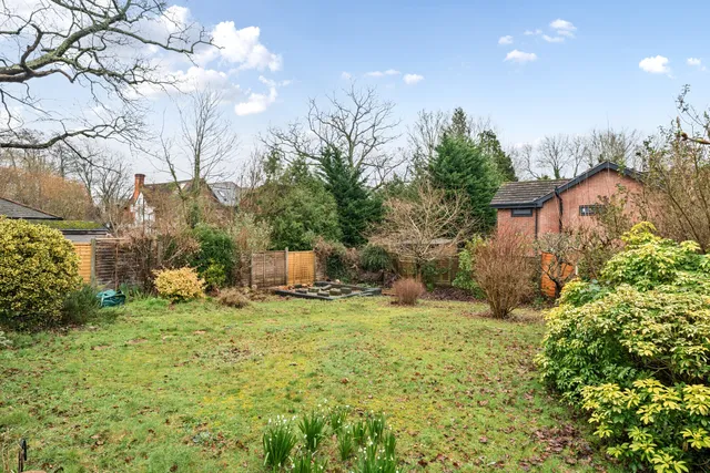Riverside Close, Liss, GU33