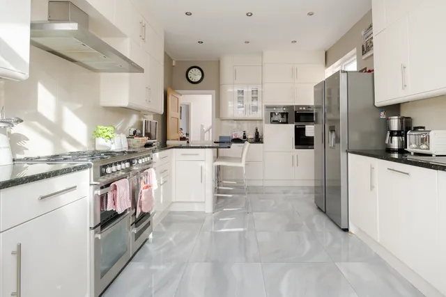 Beech Drive, LONDON, N2