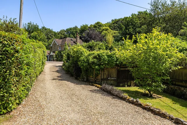 شارع ستودهم لين، ليس، GU33