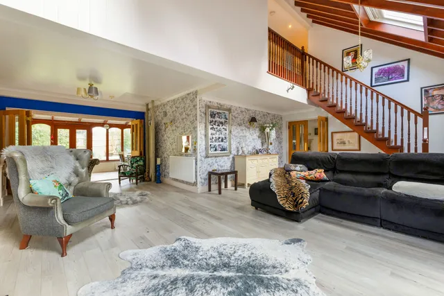 Deepdene Avenue, Dorking, RH5