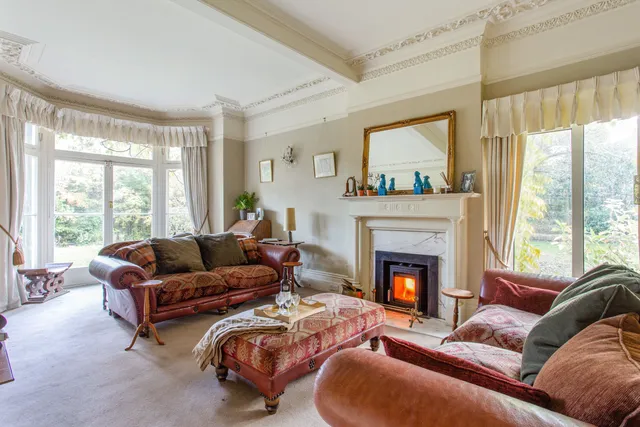 Horsham Road, Dorking, RH5