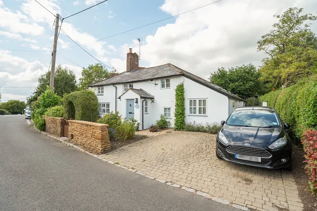 Chapel Hill, Speen, Princes Risborough, HP27